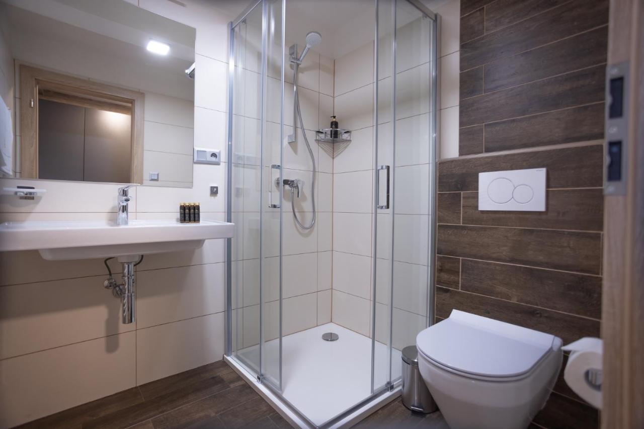 Hotel Demanova Apartments - Dependance ลิฟตอฟสกีมิคูลาช ภายนอก รูปภาพ