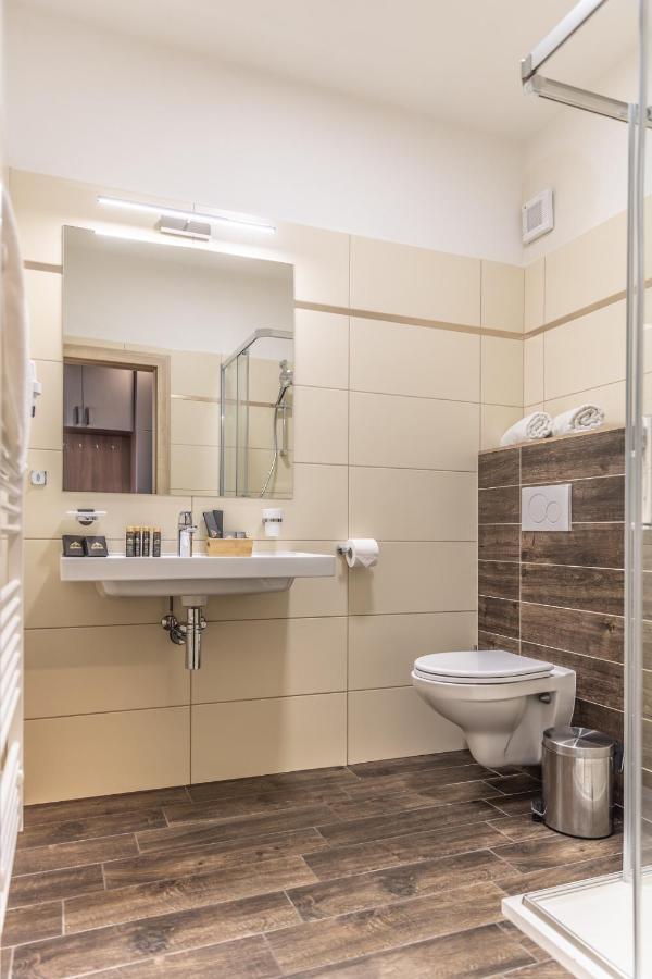 Hotel Demanova Apartments - Dependance ลิฟตอฟสกีมิคูลาช ภายนอก รูปภาพ